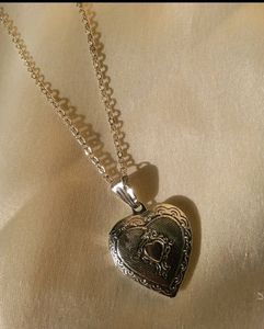 Vintage Heart Photo Locket Necklace