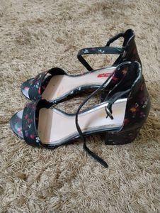 Black Wedges