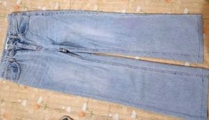 Light Wash Jeans ( Free Gift 🎁 )