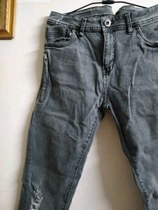 Roadster Ripped Jeans For Men
