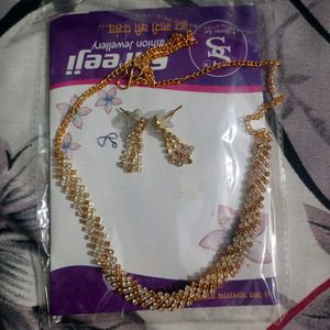 Sparkling Gold-Tone Necklace & Earring Set