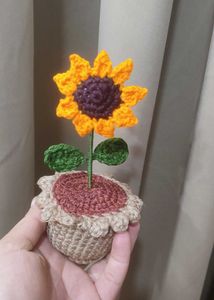 Crochet Sunflower Pot