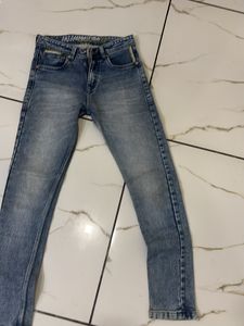 Common Jeans