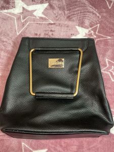 Chic Black Handbag