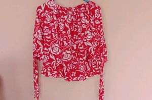 🍒 Off shoulder Crop Top