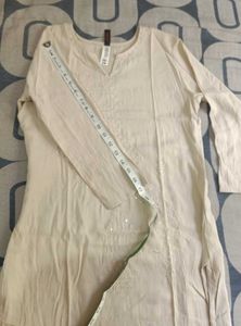 Elegant Embroidered Kurti