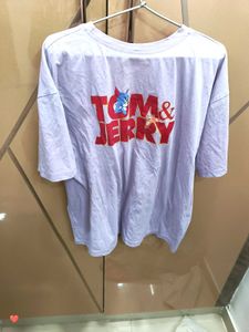 Round neck tshirt