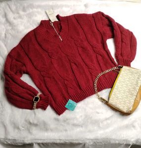 🌟Burgundy Cable Knit Sweater🌟