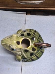 Vintage Frog Teapot
