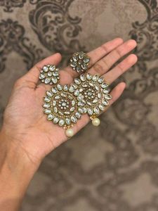 Elegant Kundan Earrings