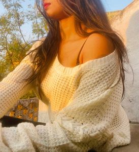 Oversized Pullover...