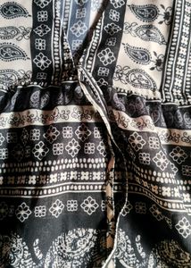Lovely Elephant &amp; Paisley Patterns lightweight Top