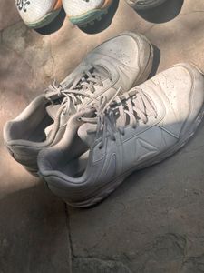 Used White Sneakers Reebok Uk11