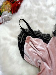 🌺Pink Velvet Lace Cami🌺