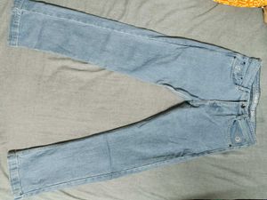Light Wash Jeans