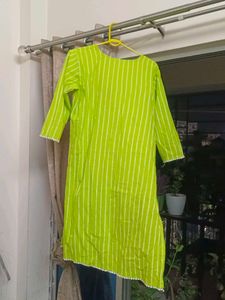 Cotton Green Embroidered Kurta