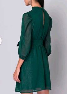 Emerald Green Tie-Waist party dress ✨👗