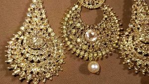 Beautiful Earrings Set With Mangtika 😍