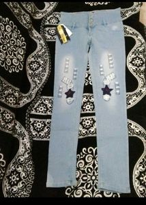 Star Patch High-Waisted Jeans