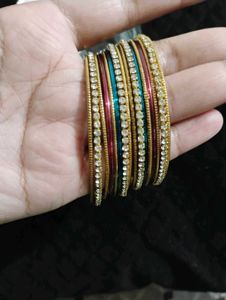 Women&#39;s Bangles