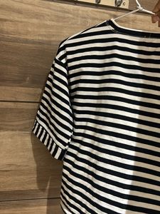 Black Strip Crop Top