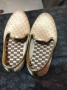 Kids Beige  Shiny Gold Patterned Party  Shoes