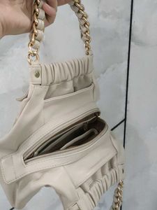 Lovely Lorus Handbag