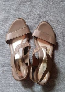 Bata Sandles
