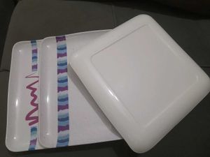 Set Of 11 Plastic Plates Microwave Safe
