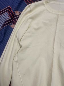 Cream Pullover Sweater 🦋