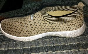 Women&#39;s Canvas Walking Shoes