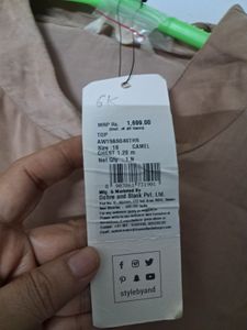 AND Size 18 Chest 1.2m Camel Color Top