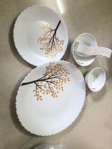 Dinnerware Set - Tree Design