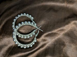 Combo Of White Pearl &amp; Grey Metal Earring