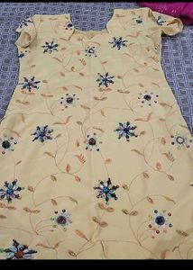 Elegant Embroidered Kurta