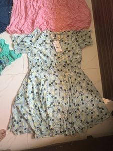 4 Assorted Women's Clothing Bundle L/XL