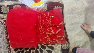 Red Net Duppata