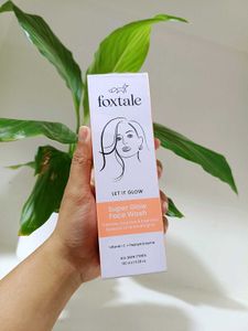 SEALED BOX OF FACEWASH