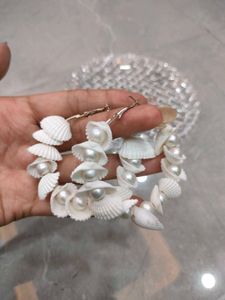 Seashell &amp; Pearl Beaded Circle Earring
