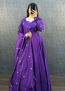 COTTON SILK GOWN