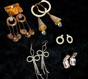 Earrings Set