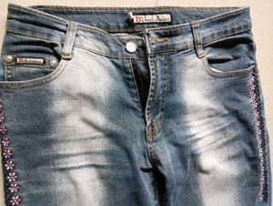 Women Blue Faded Slim Fit Jeans