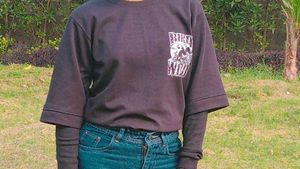 Graphic Print Tee
