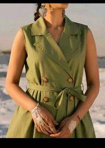 SASSAFARAS OLIVE GREEN BUTTONED SLEEVELESS DRESS