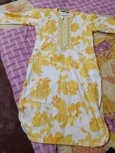Madarwa Floral Print Kurta