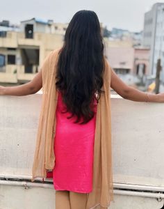 Pink &amp; Gold Salwar Kameez