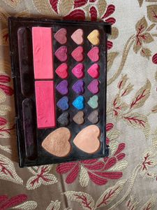 Eyeshadows Palette