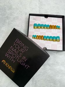 (Sale)Golden Glittery Press On Nails Square-medium