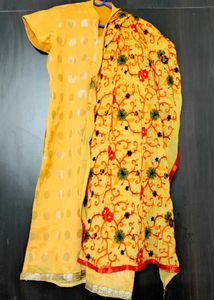 XL Kurta Pant dupatta Set In Golden Mustard Colour