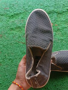Casual Shoes For Men And Women